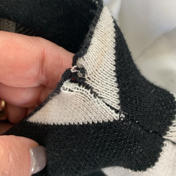 SUPER TRENDY!  Super cute! NWT - Picture 6 of 6